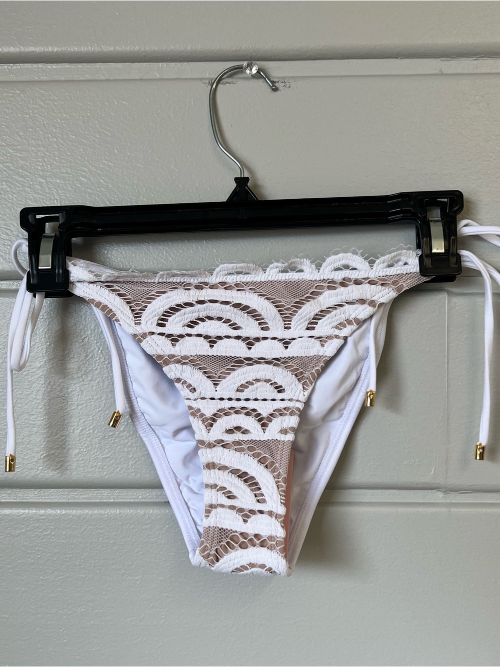 PQ Swim Water Lily Lace Tie Bikini Bottom Medium White NWT Crochet MSRP $80